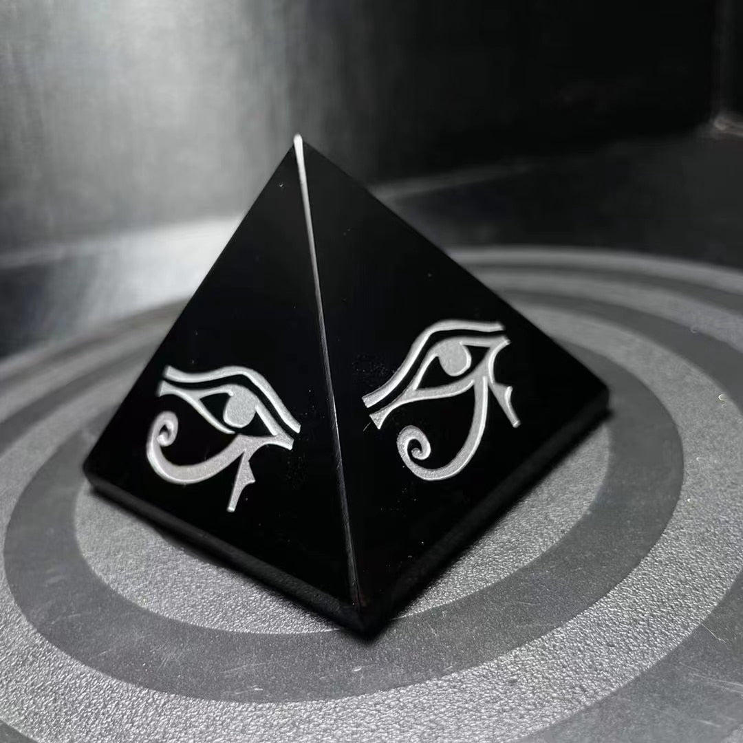 12cm Natural Chakra Obsidian Kemetic Eye Of Horus Crystal Protection Pyramid Engraved The Eye of Horus.