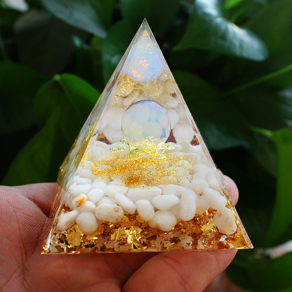 Orgonite Pyramid Crystals Natural Stone Orgone Energy Generator Healing Reiki Chakra Meditation Ornaments Crafts Office Decor