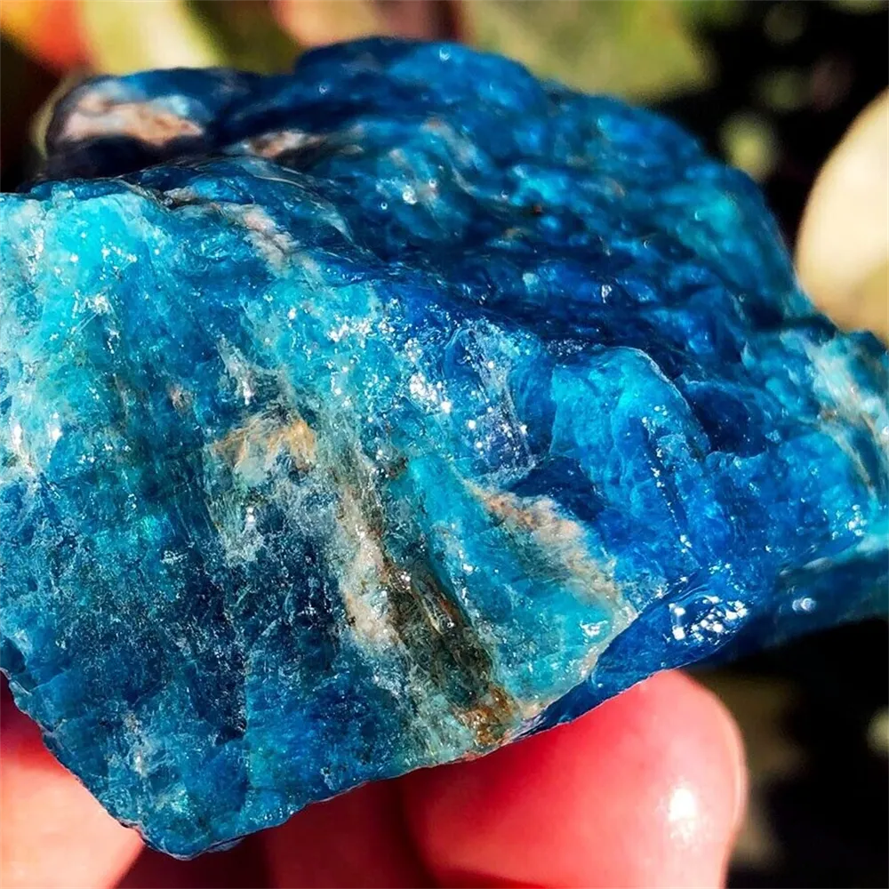 Blue Apatite Crystal Mineral Specimen This Gemstone Is Known To Connect Your Soul With The Past Self. It Restores Primordial Wisdom By Connecting Your Soul To Spiritual & More Intellectual Parts Of Your Previous Self.