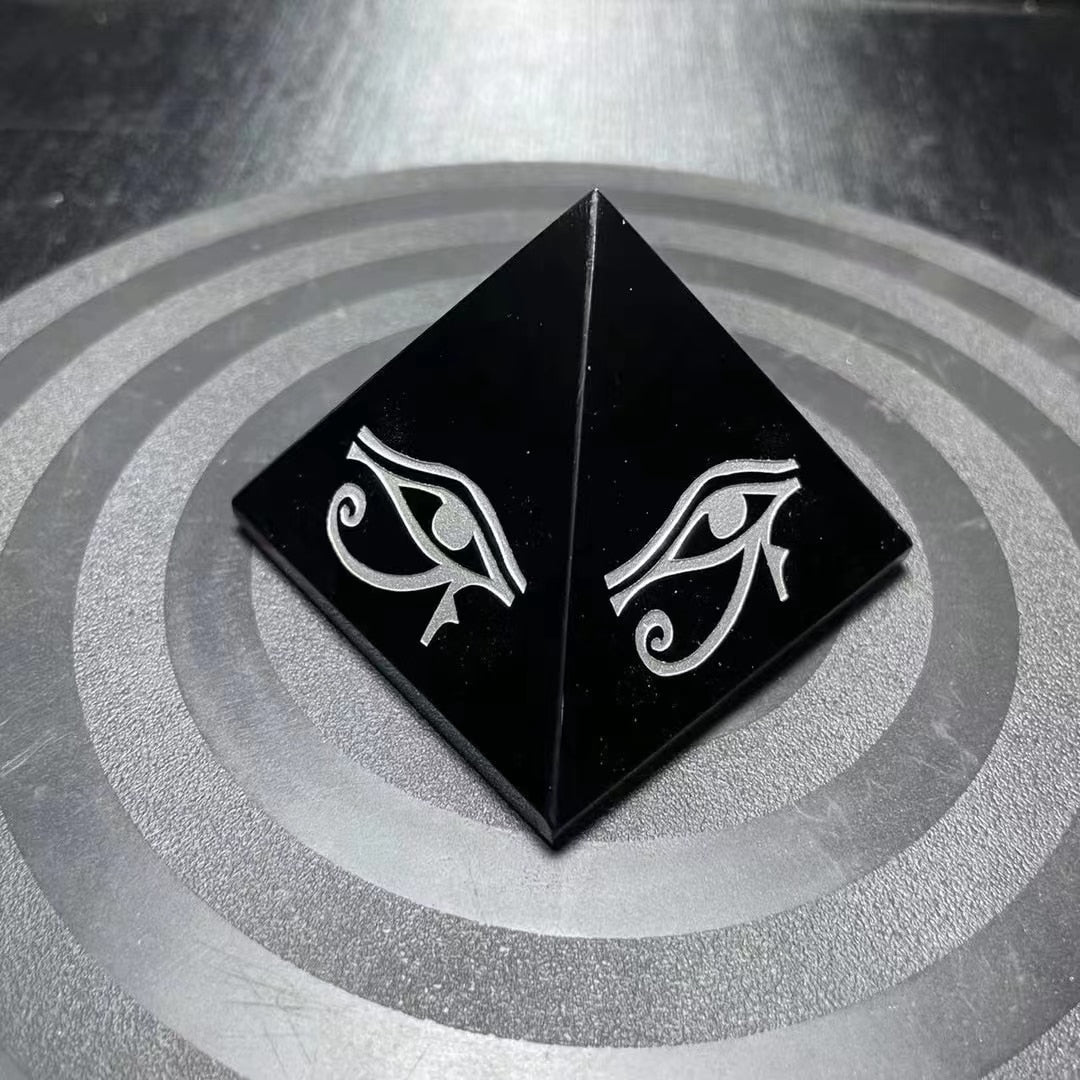 12cm Natural Chakra Obsidian Kemetic Eye Of Horus Crystal Protection Pyramid Engraved The Eye of Horus.