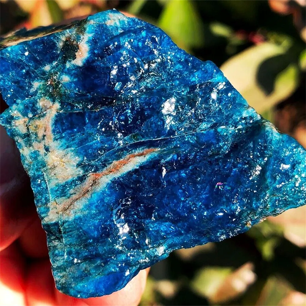 Blue Apatite Crystal Mineral Specimen This Gemstone Is Known To Connect Your Soul With The Past Self. It Restores Primordial Wisdom By Connecting Your Soul To Spiritual & More Intellectual Parts Of Your Previous Self.