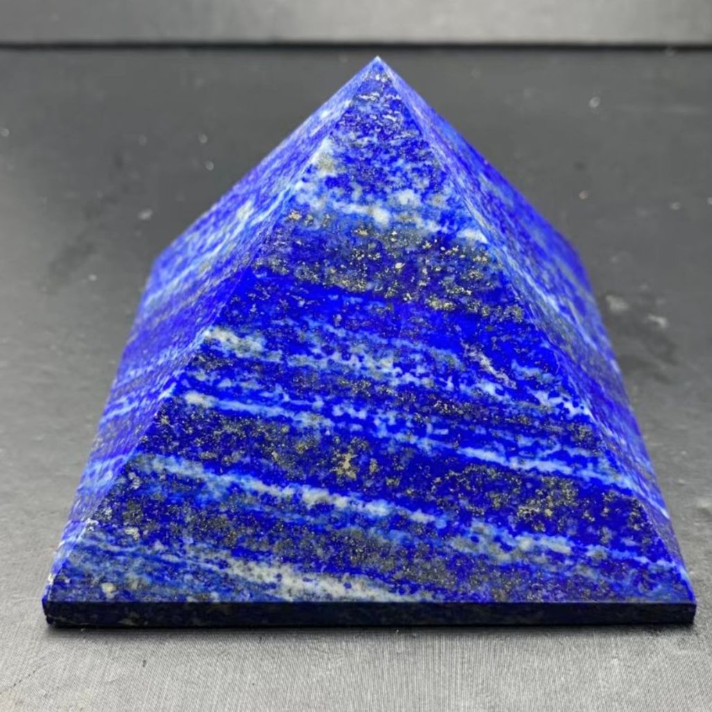 Natural Mineral Black Obsidian Crystal Point ， Lapis Lazuli Pyramid Healing Reiki Stone Pyramid Home Decoration Health Energy