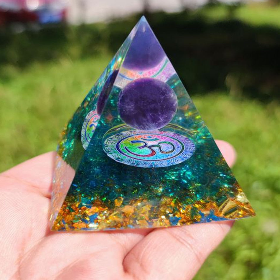 6cm orgonite Crystal Pyramid Chakra Spiritual Orgone Pyramid And Generator With Emf Protection For Reiki Healing